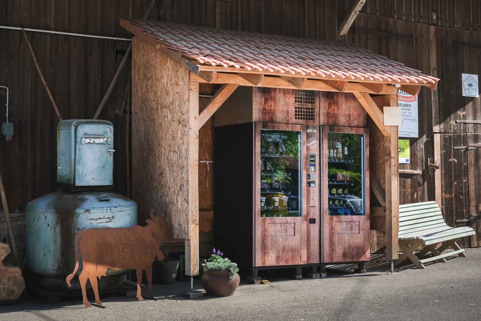 Verkaufsautomat Verkaufsautomat auf dem Biohof Vogel